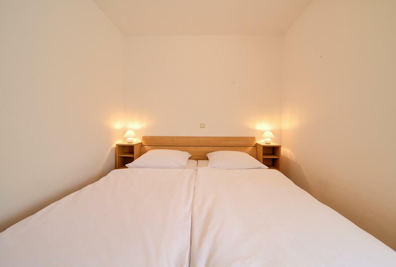Apartman Adria Malinska Exterior photo